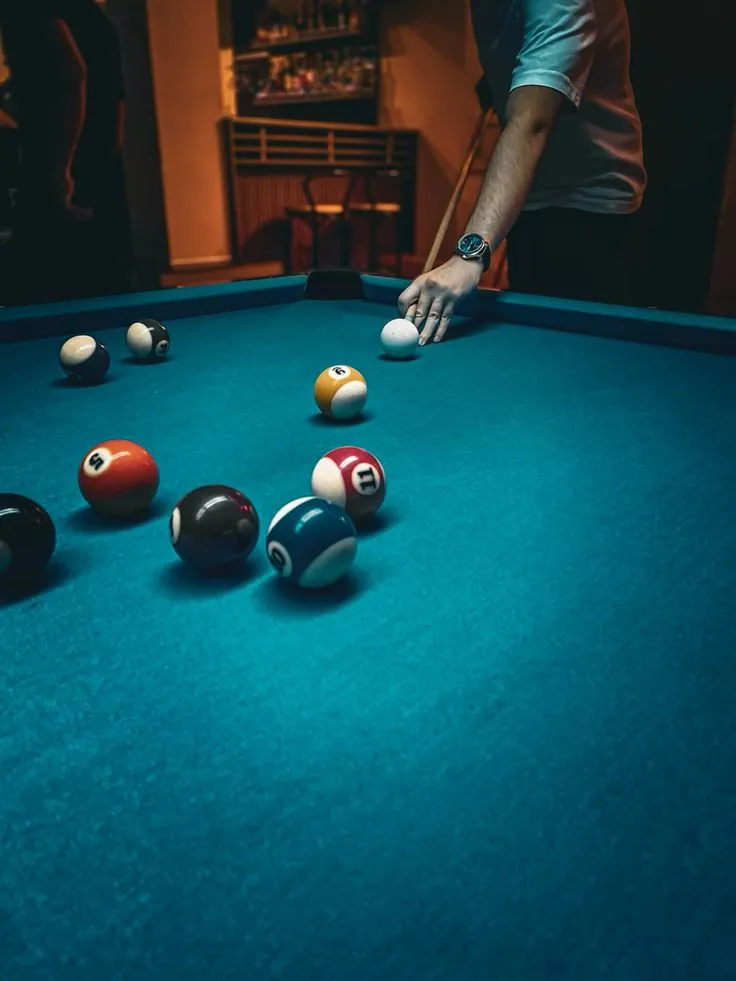 Snooker table in the Kuteera clubhouse